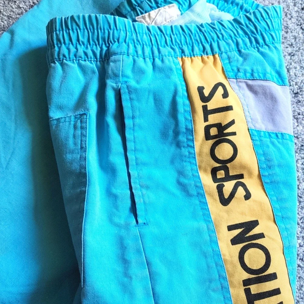 Vintage Generation One Sports Shorts Boys L 14-16 Turquoise Blue Colorblock